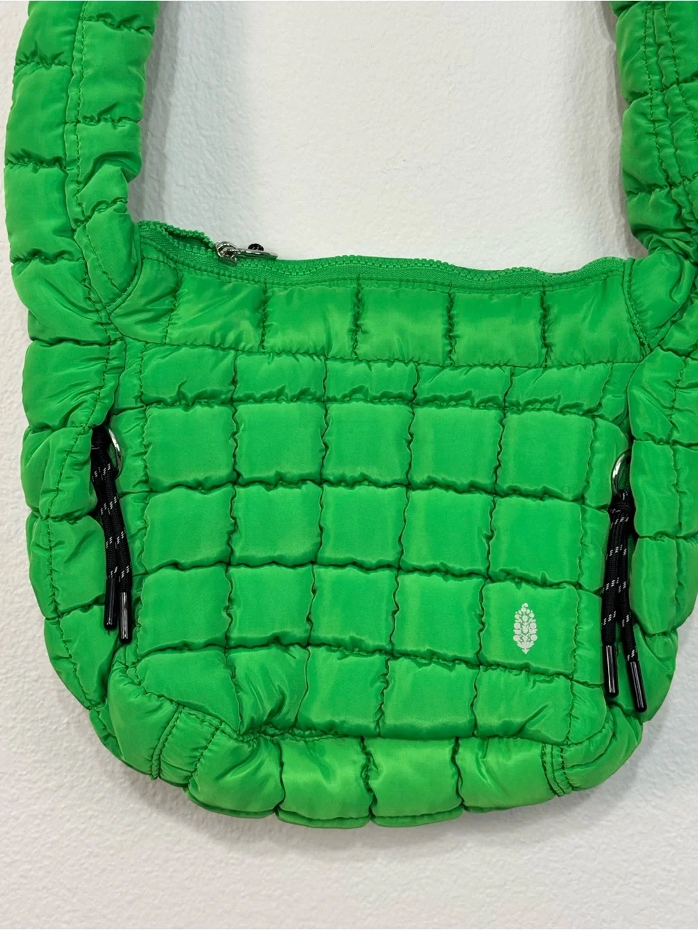 Free People FP Movement Quilted Baby Carryall Sling Bag Kelly Bag Puffy Sporty
